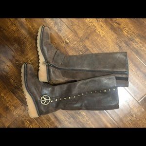 Donald J. Pliner - Brown Leather Rubber Wedge Heeled Boot - size 6